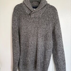 Old Navy Men's Turtleneck Sweater in Heather Gray